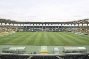 フクダ電子アリーナの座席選びを座席表・見え方・料金の考え方から解説。メイン・バック・ゴール裏の違いとおすすめ席がわかる。